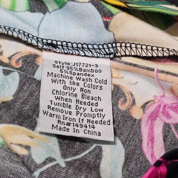 Johnny Was Floral V Neck Top Tee Women Size XL Bamboo - Picture 7 of 15